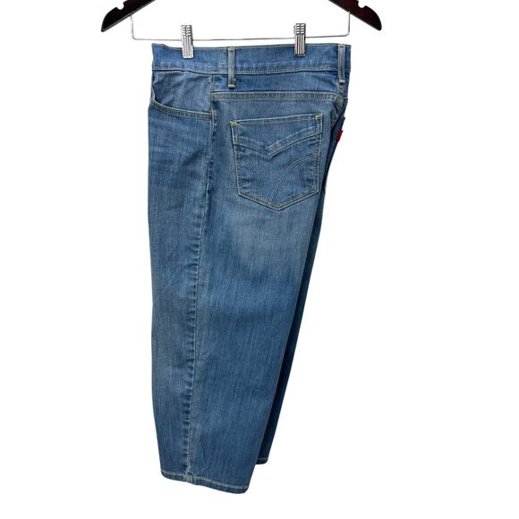 LEVI'S Cropped Denim Jeans Size 8 Slimming High Waisted - Picture 3 of 8